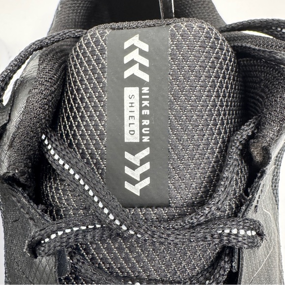 Nike Quest 3 Shield Men Running Shoes CQ8894 001 - Picture 16 of 16